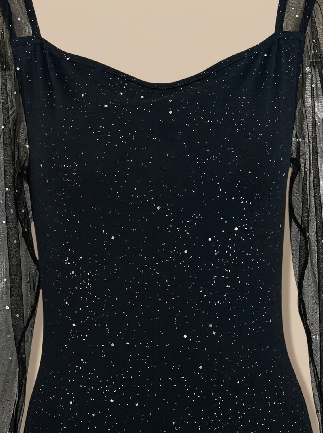 Eng anliegendes Damen-Weihnachtspartykleid mit Glitzer-Netzärmeln