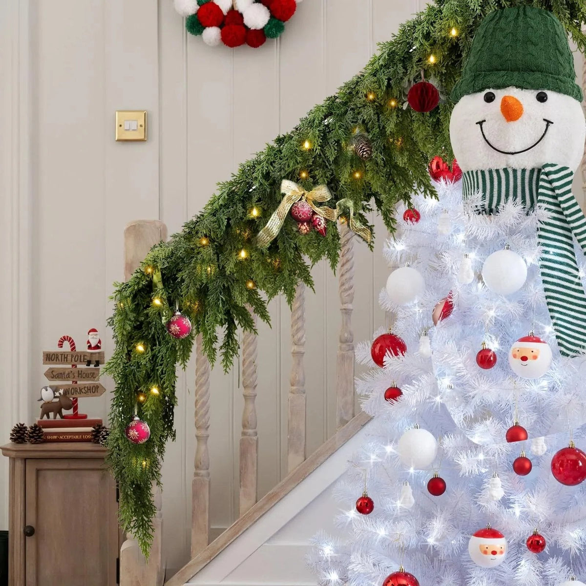 Beleuchtete Weihnachts-Zederngirlande