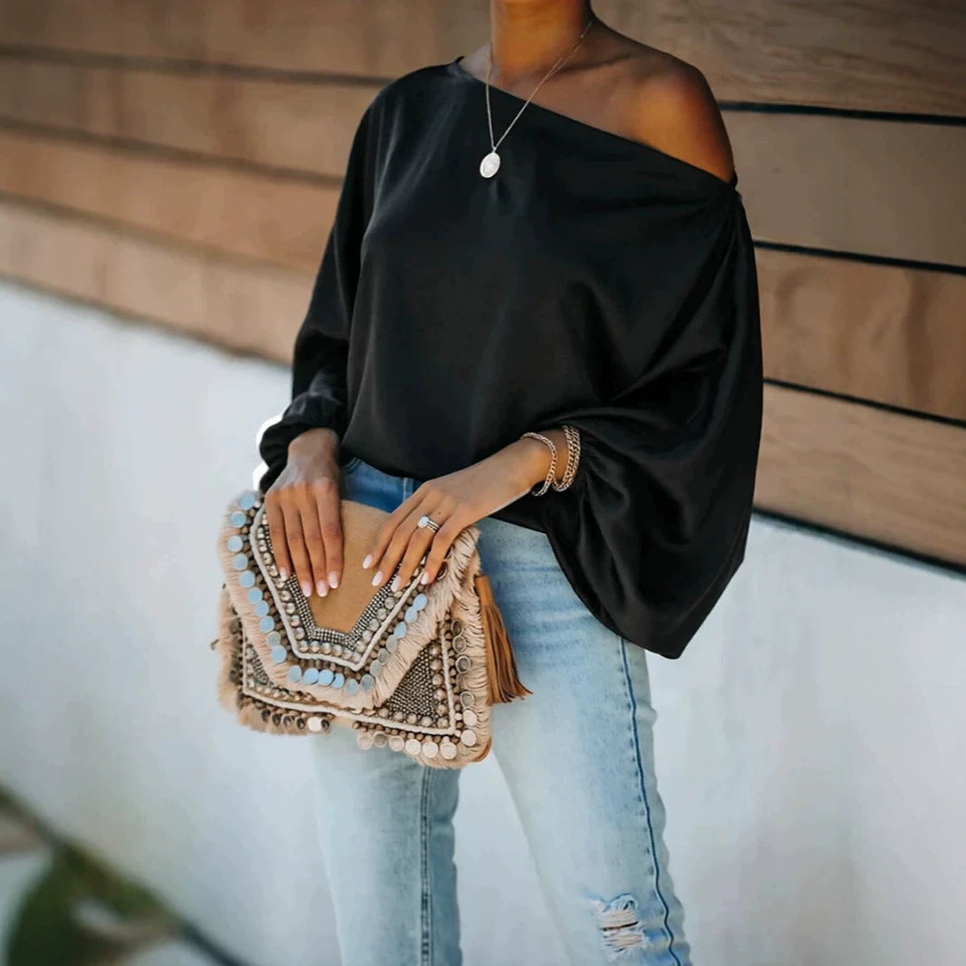 Damen-Satinbluse mit asymmetrischem One-Shoulder-Ausschnitt und weiten Fledermausärmeln
