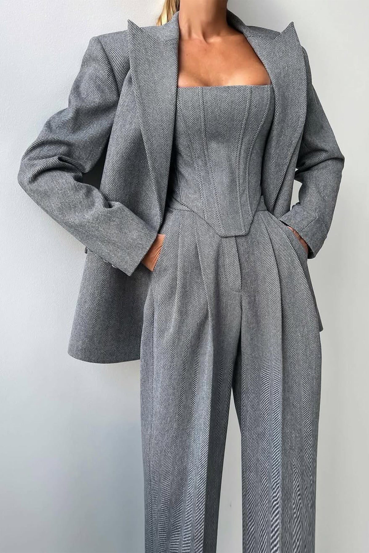 Dreiteiliges Set mit zweireihigem Blazer