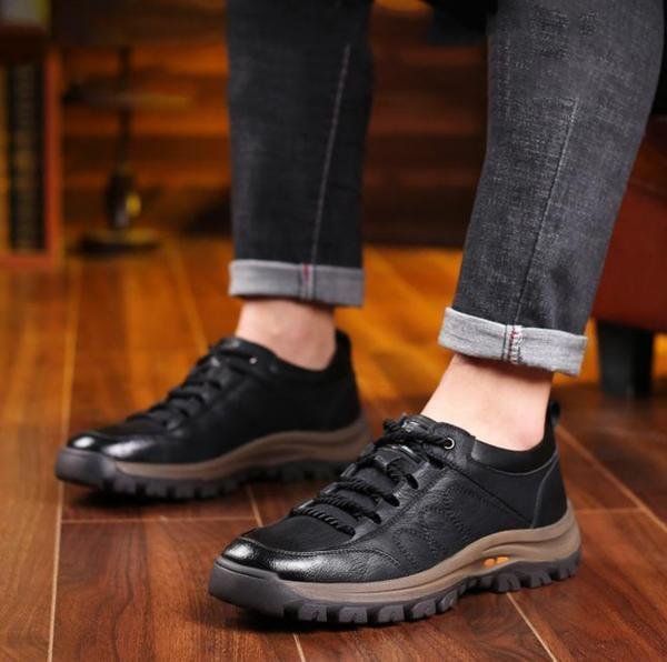 Elegante orthopädische Herrenschuhe aus hochwertigem Kalbsleder – leicht, wasserdicht und rutschfest