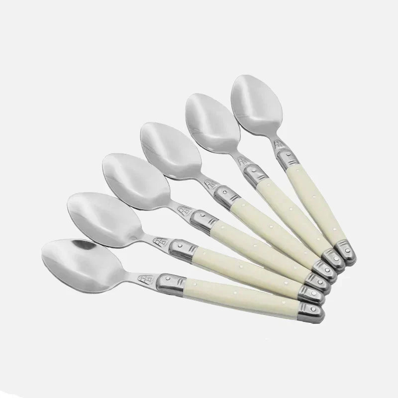 Elfenbeinfarbenes Laguiole-Besteckset