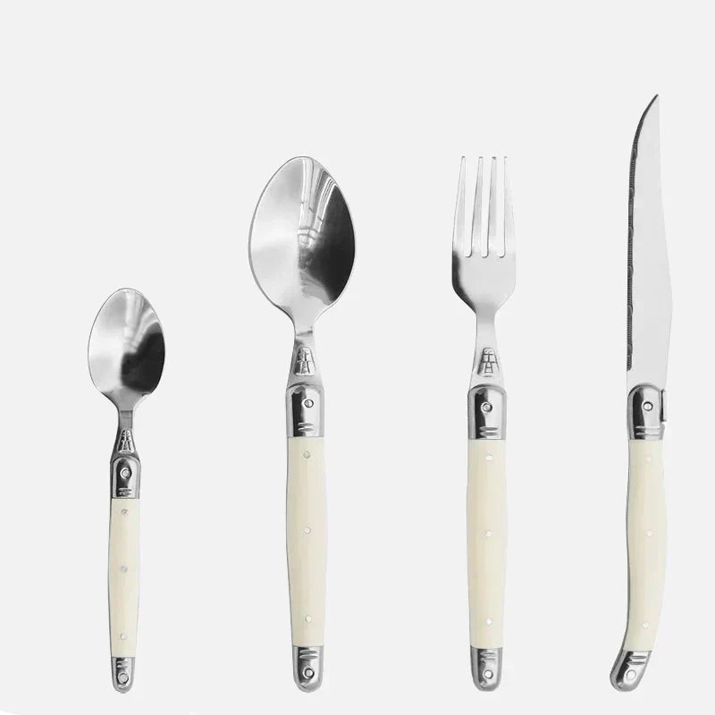 Elfenbeinfarbenes Laguiole-Besteckset