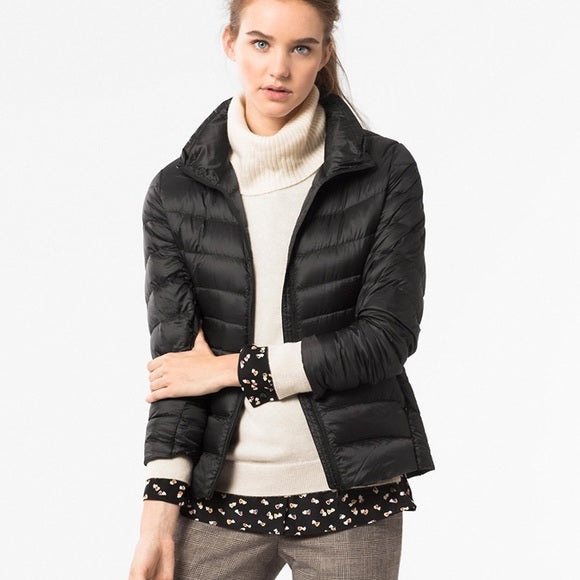 Federleichte Daunenjacke für Damen