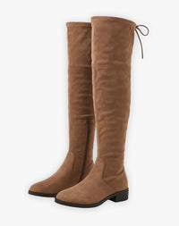 Flache Damen-Overkneestiefel aus Wildleder mit seitlichem Reißverschluss