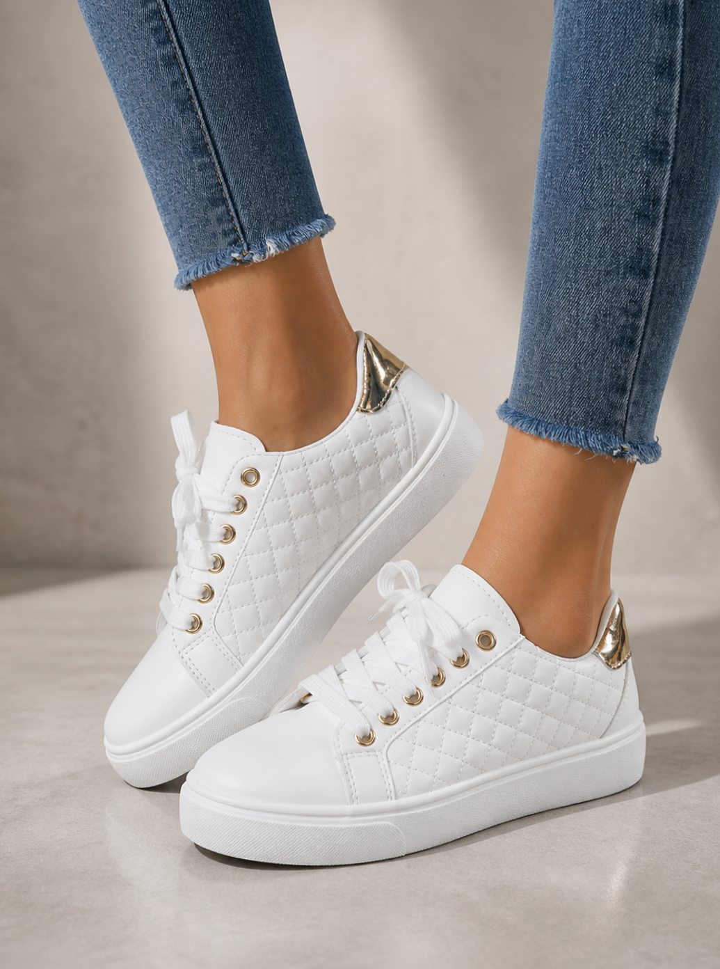 Gesteppte Damen-Plateau-Sneaker aus Kunstleder zum Schnüren