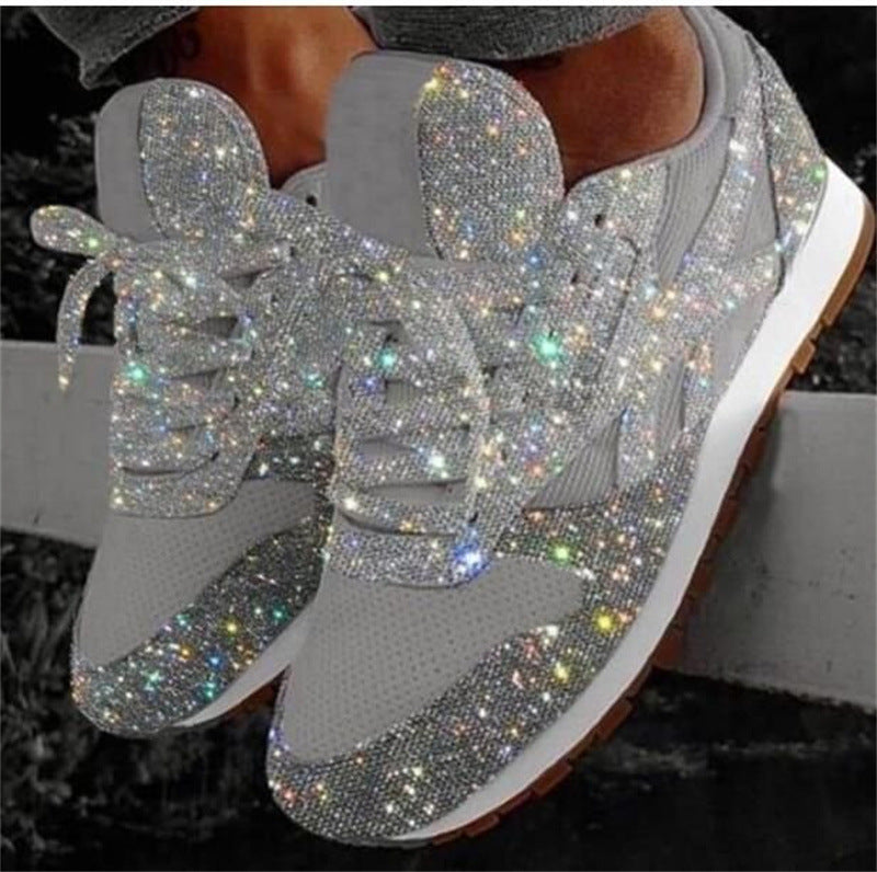 Glitzernde Damen-Sneaker in schimmernder Strass-Optik mit atmungsaktivem Strick-Obermaterial und gepolsterter Innensohle