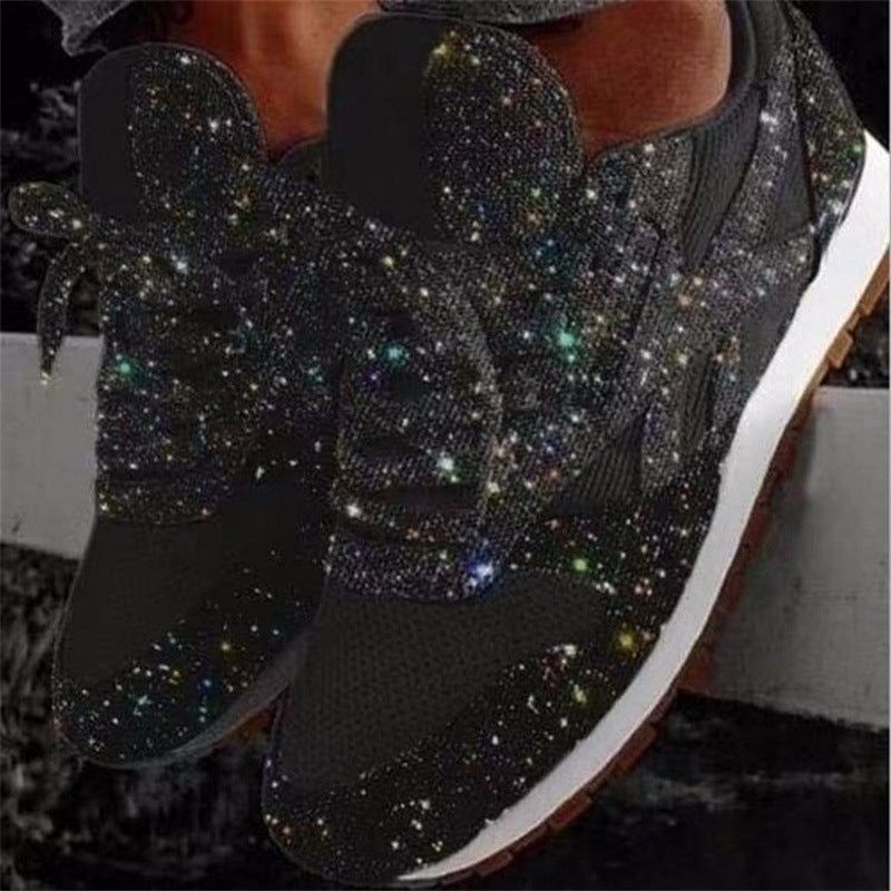 Glitzernde Damen-Sneaker in schimmernder Strass-Optik mit atmungsaktivem Strick-Obermaterial und gepolsterter Innensohle