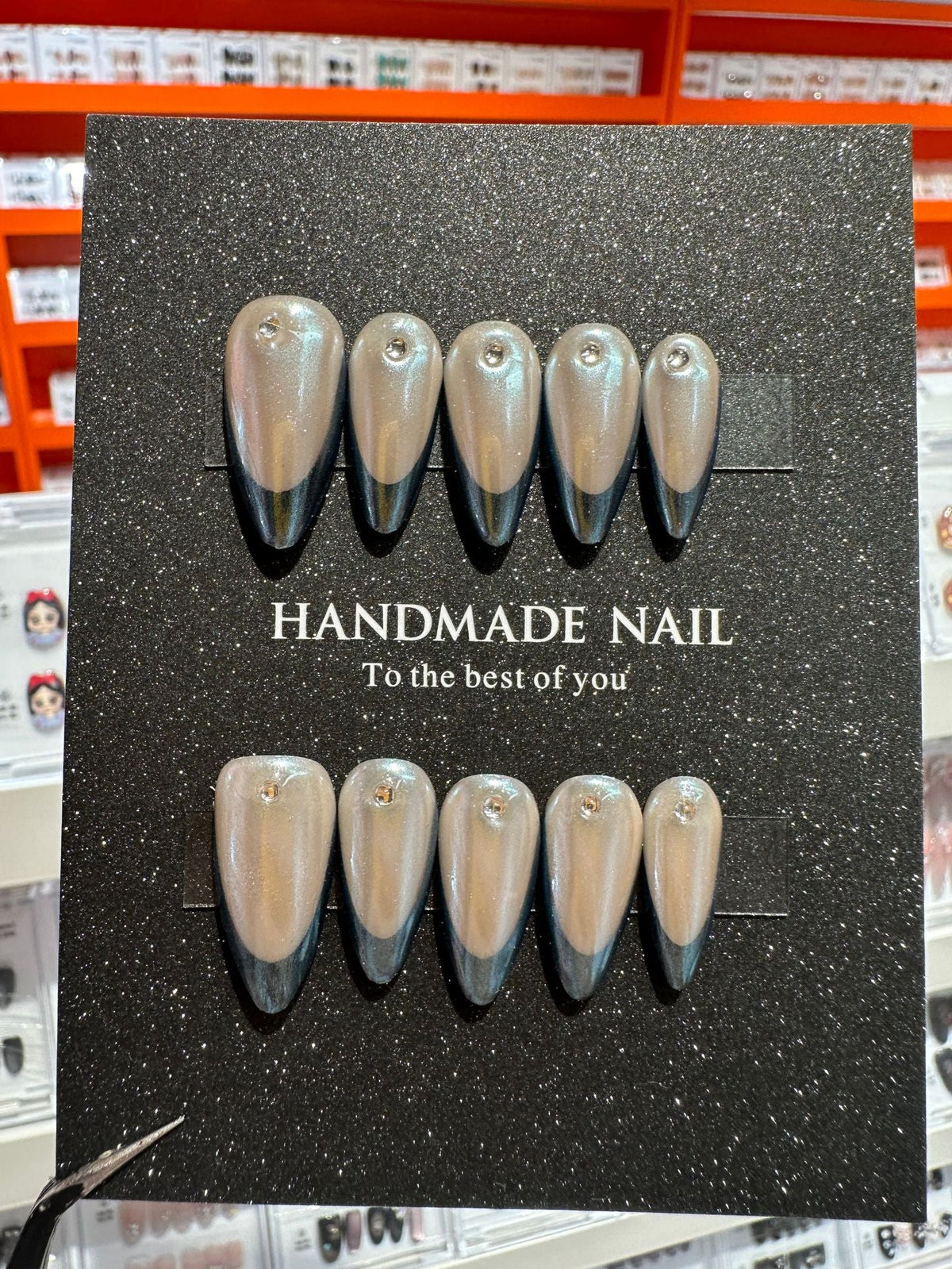 Handgefertigtes elegantes Press-on-Nägel-Set