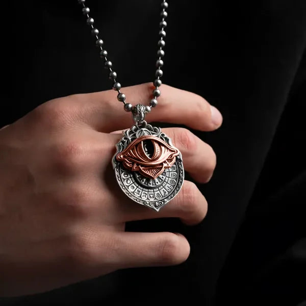 Herren-Halskette mit Anhänger mit mystischem Augenmotiv im Vintage-Design