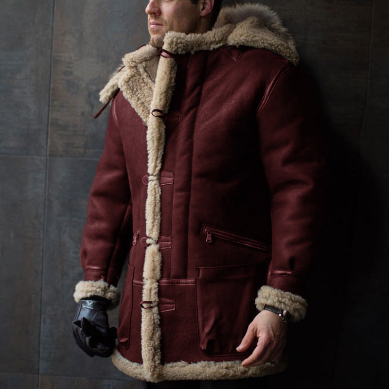 Herren-Lammfellmantel mit Kapuze und praktischen Taschen