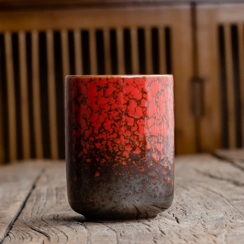 Japanische Keramik-Teetasse mit Krakelee-Glasur, verjüngtem Boden, ohne Henkel und mit Untertasse