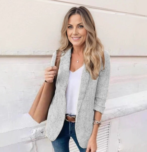 Klassisches Set aus Blazer und Hose für Damen