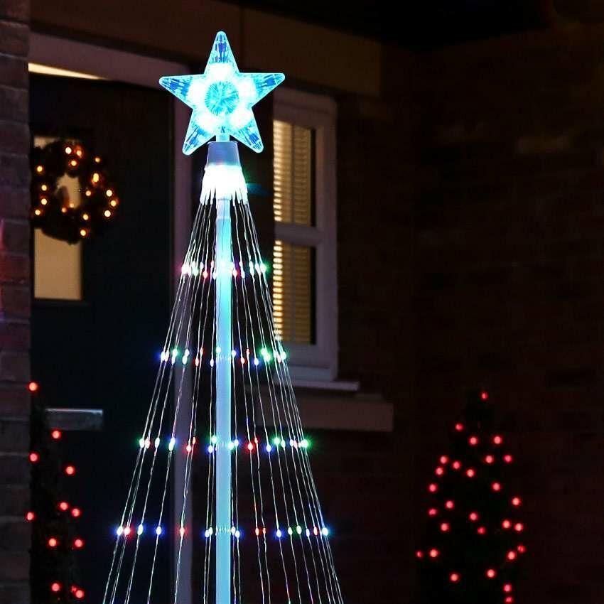 Lichterbaum mit choreografierter Lichtshow