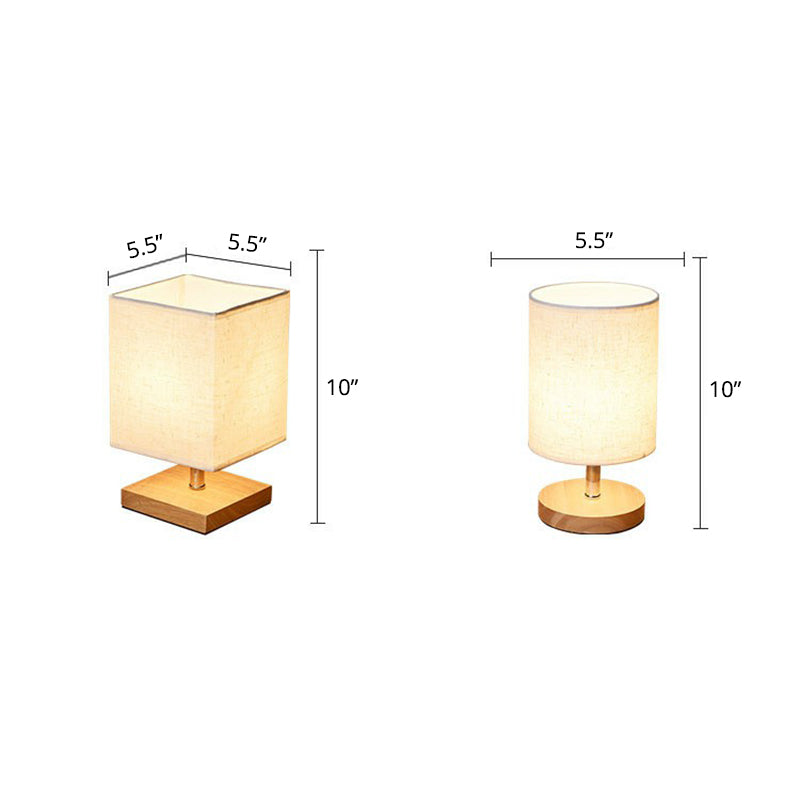 Minimalistische Tischlampe aus Flachs und Holz