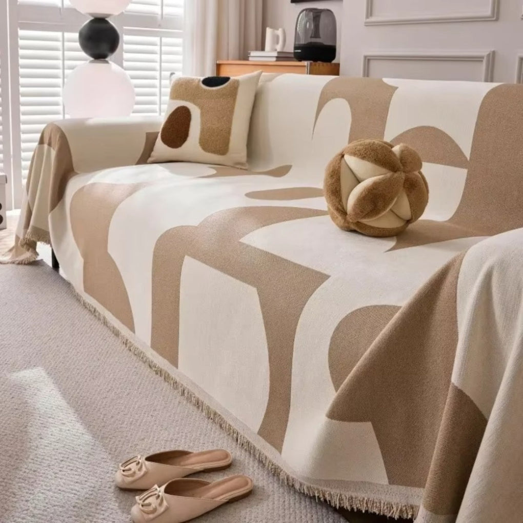 Moderner geometrischer Sofaüberwurf