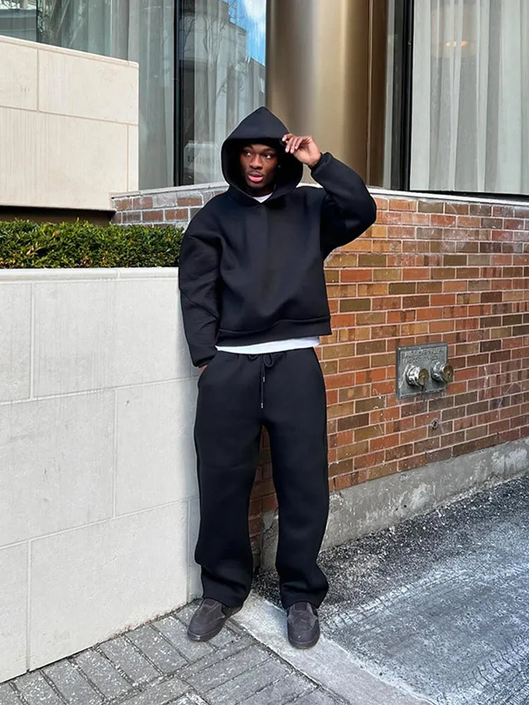Oversized Herren-Trainingsanzug mit Hoodie und Jogginghose