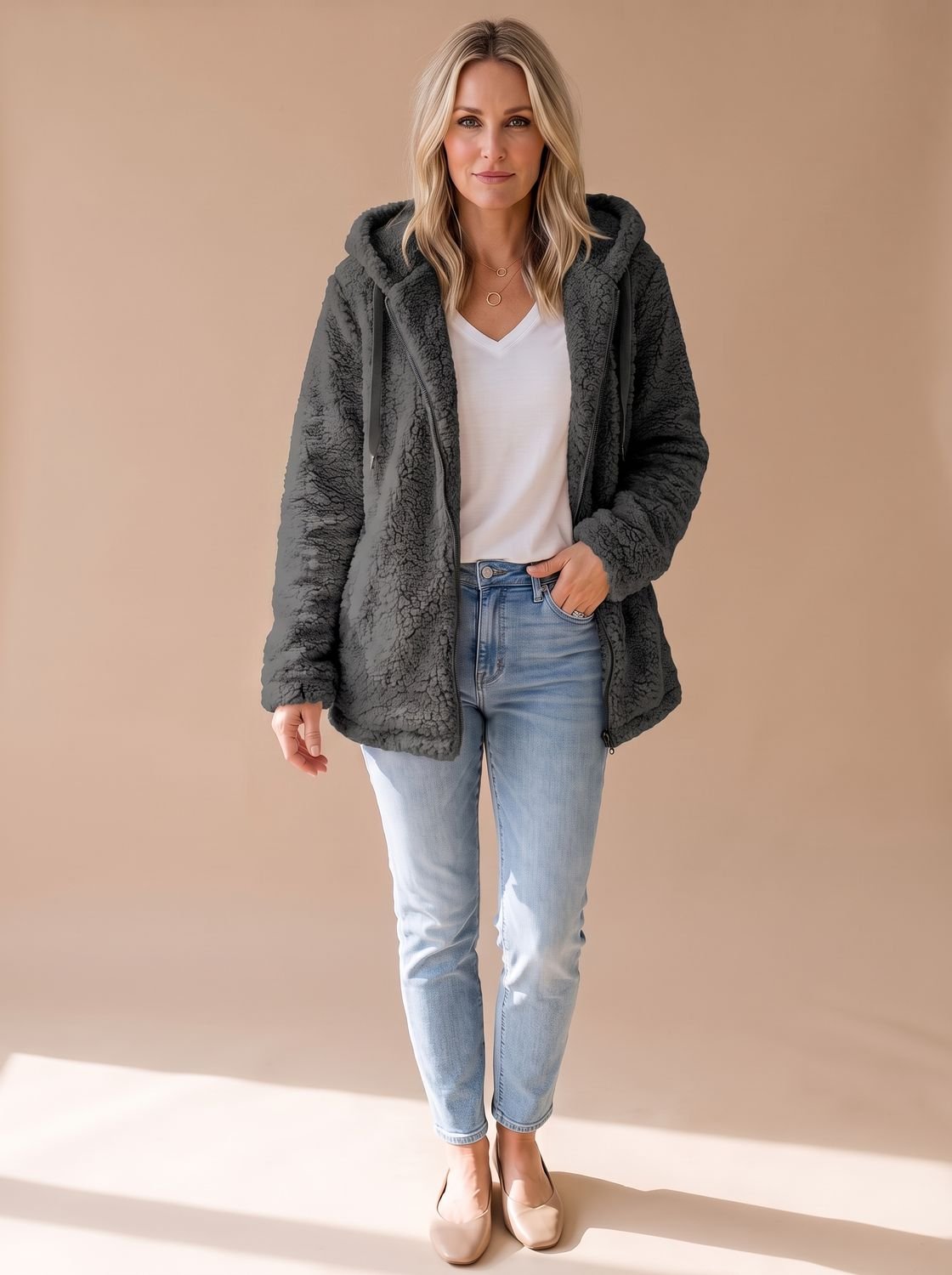 Oversized Teddyfleece-Damenjacke mit Kapuze und Reißverschluss
