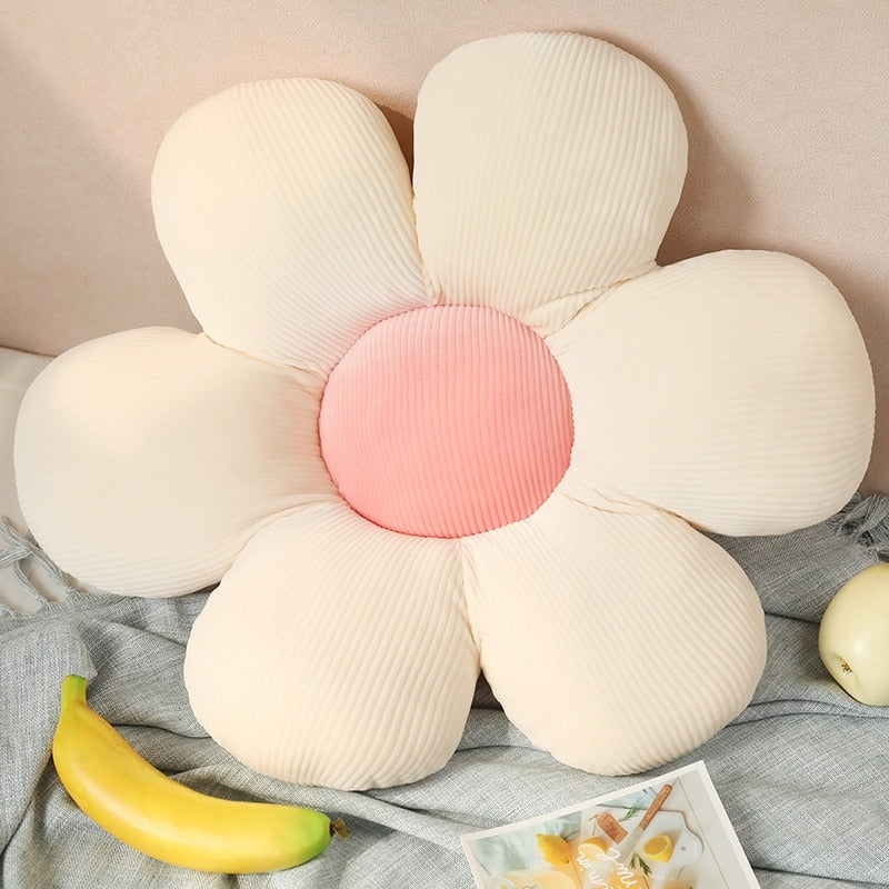Pastellfarbenes Deko-Kissen in Blumenform