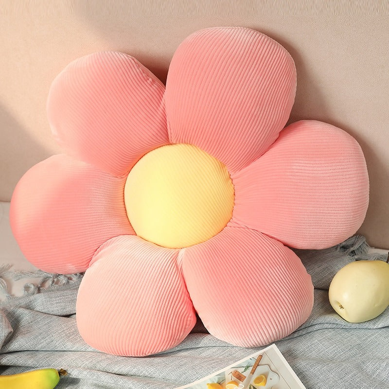 Pastellfarbenes Deko-Kissen in Blumenform