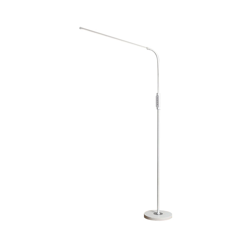 Stilvolle LED-Stehlampe mit verstellbarem Leuchtenkopf