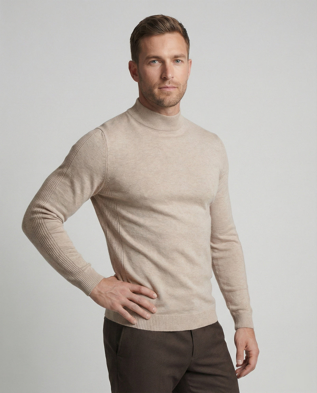 Stilvoller Rollkragenpullover aus Merinowolle