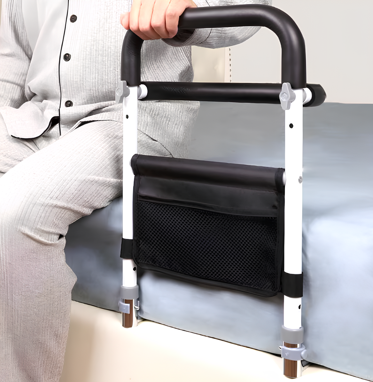 Verstellbarer Betthaltegriff mit ergonomischem Griff zur Unterstützung von Senioren