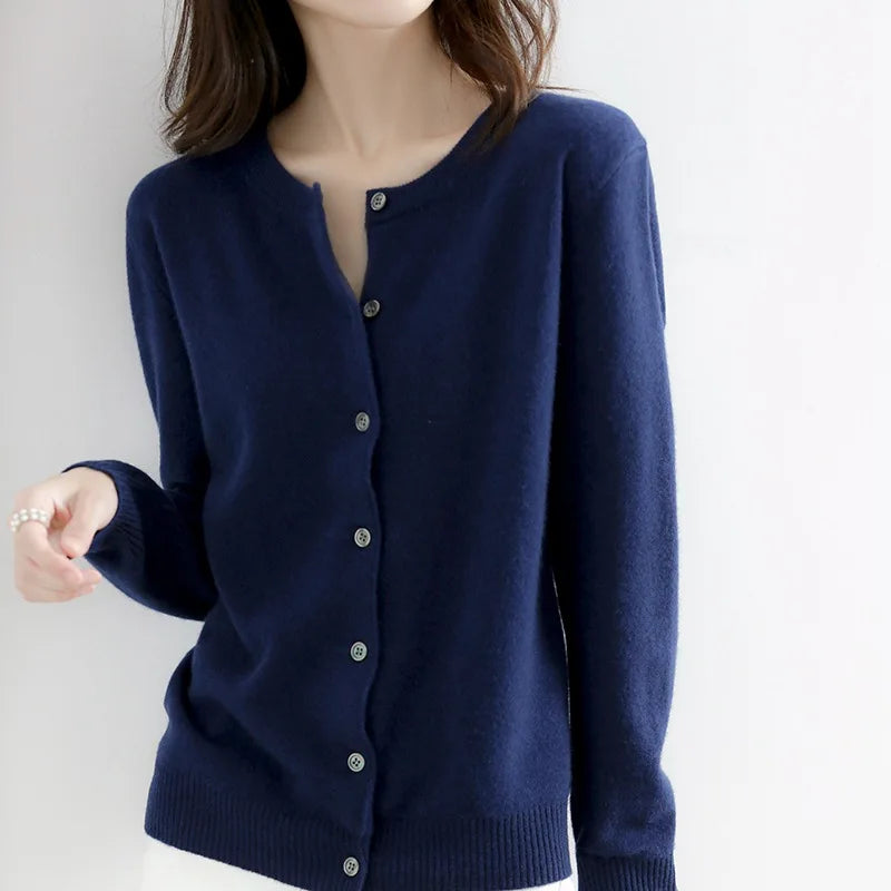 Weicher Kaschmir-Cardigan mit Knopfleiste