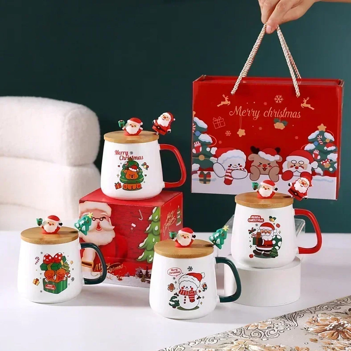 Weihnachtstasse in Geschenkbox – Keramikbecher mit Deckel und Löffel