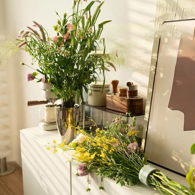 Wiederverwendbarer Vaseneinsatz zum Blumenarrangieren für aufrechte, frisch wirkende Sträuße